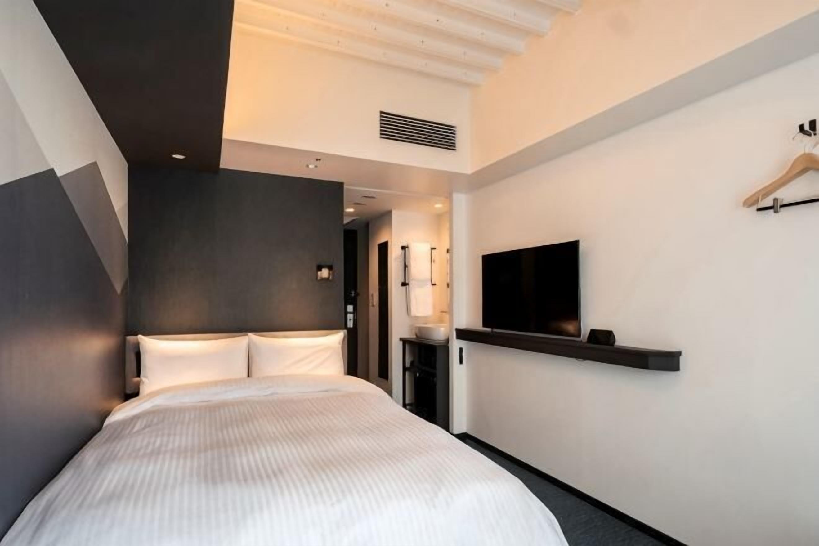 In-room safe, desk, blackout curtains, soundproofing