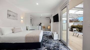 Superior Room, Multiple Beds, Kitchenette, Courtyard Area | 1 bedroom, blackout drapes, soundproofing, iron/ironing board