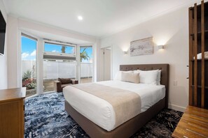 Habitación familiar, varias camas | Cortinas blackout, insonorización, tabla de planchar con plancha y wifi 