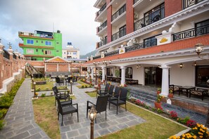 Restaurant - Hotel Ghyampe Danda (Anantalingeshwar)