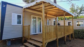 Premium stacaravan | Terras