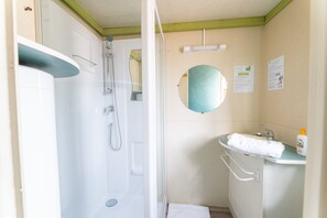 Pavillon Classic Chalet 25m² Clim TV | Bathroom - Camping Lou Cantaire (Fayence)