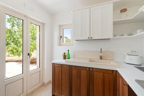 Kühlschrank, Ofen, Herdplatte, Geschirrspüler