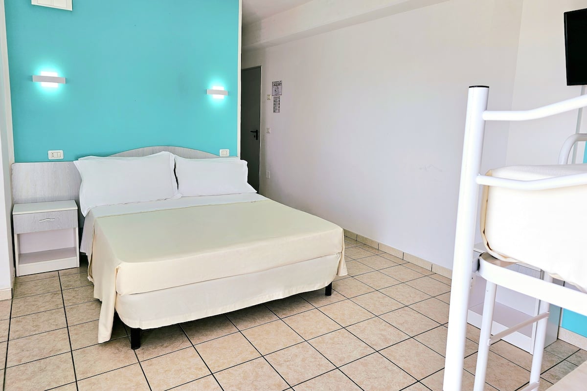 Quadruple Room, Balcony, Sea View | In-room safe, desk, blackout curtains, soundproofing