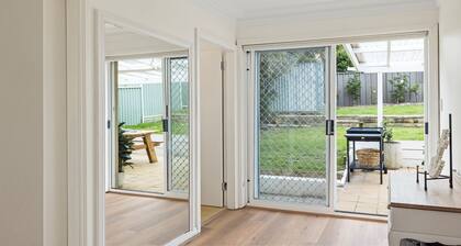 Ancora - 900m walk to Fingal Beach