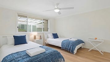 3 bedrooms, WiFi, bed sheets