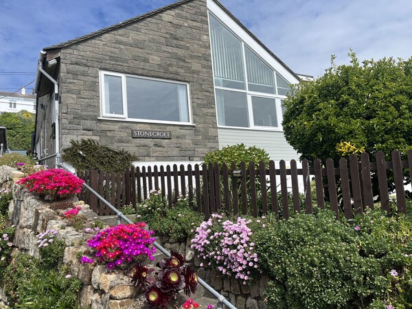 Stonecroft - Praa Sands