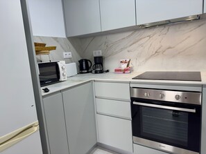 Fridge, microwave, oven, dishwasher - Flat Apolo16 2 bedrooms (Calpe/Calp)