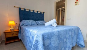 2 chambres, fer et planche Ă repasser, Wi-Fi, draps fournis