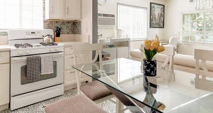 3 bedroom Mid-Wilshire Charmer near Downtown