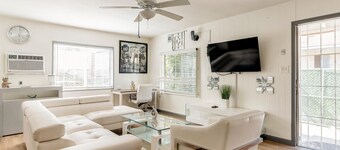 3 bedroom Mid-Wilshire Charmer near Downtown