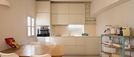 Frigorífic, microones, forn i rentaplats