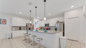 Vila, beberapa kamar | Dapur pribadi