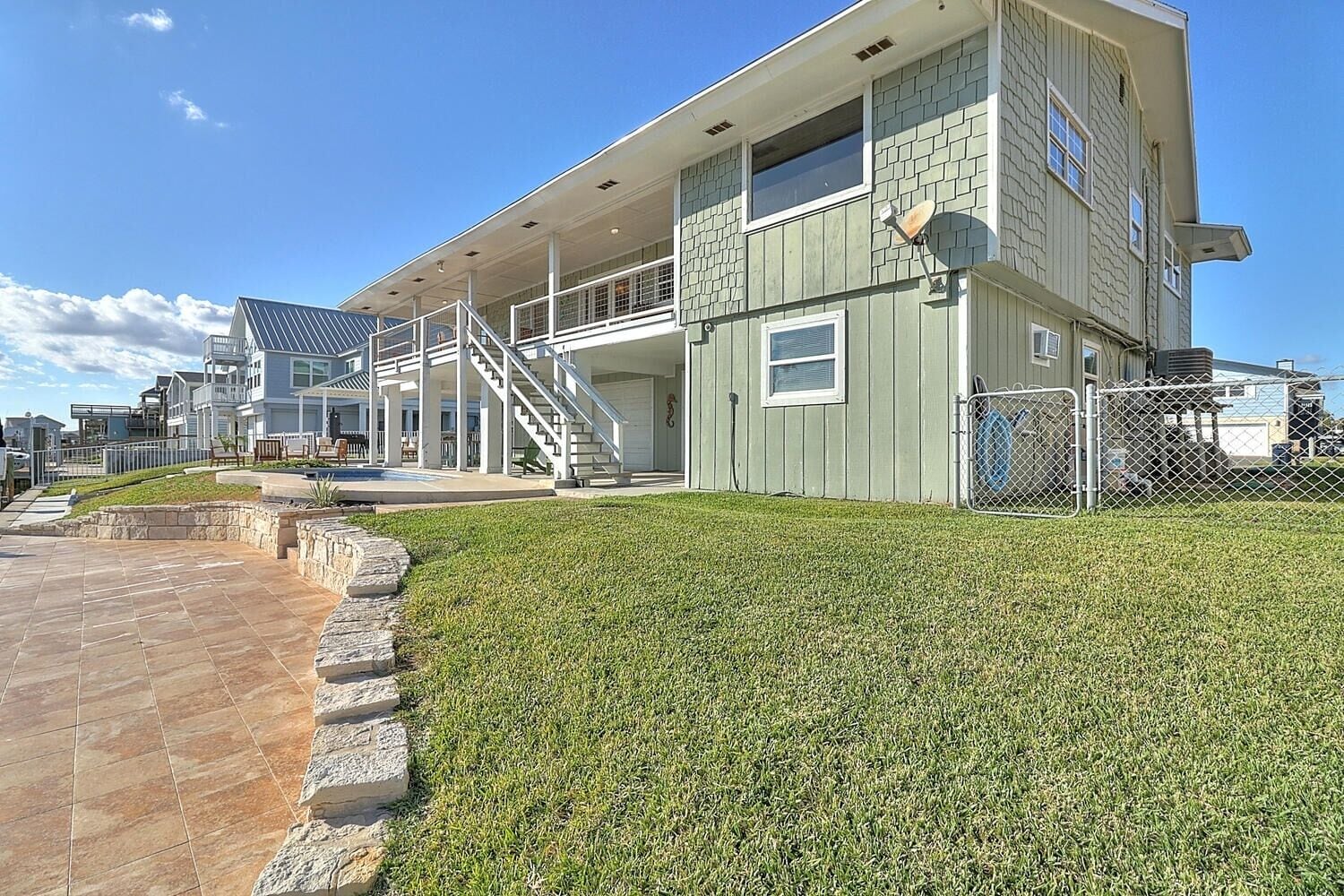 House, 4 Bedrooms | Exterior