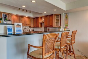 Condo, 1 Bedroom | Private kitchen