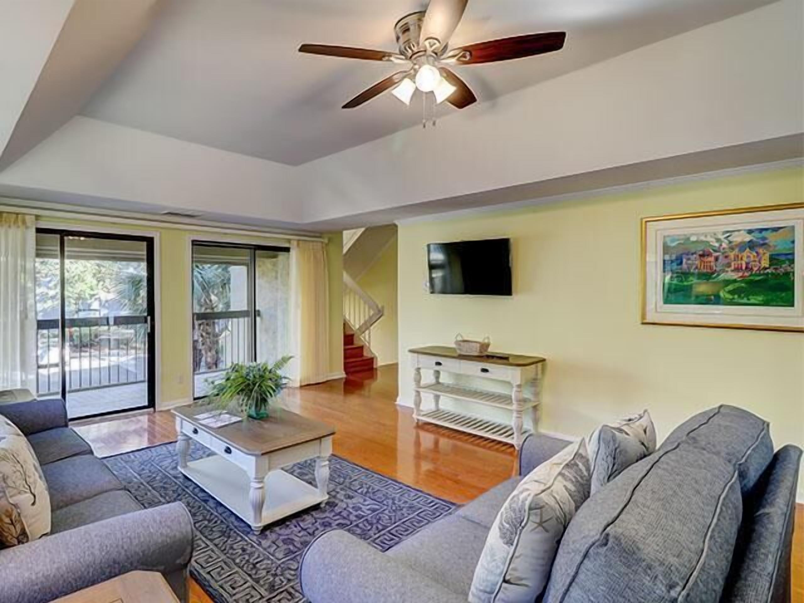 Breezy Three-Story Villa w/ Full Kitchen & WiFi - Steps to Town, Shops, & Dining