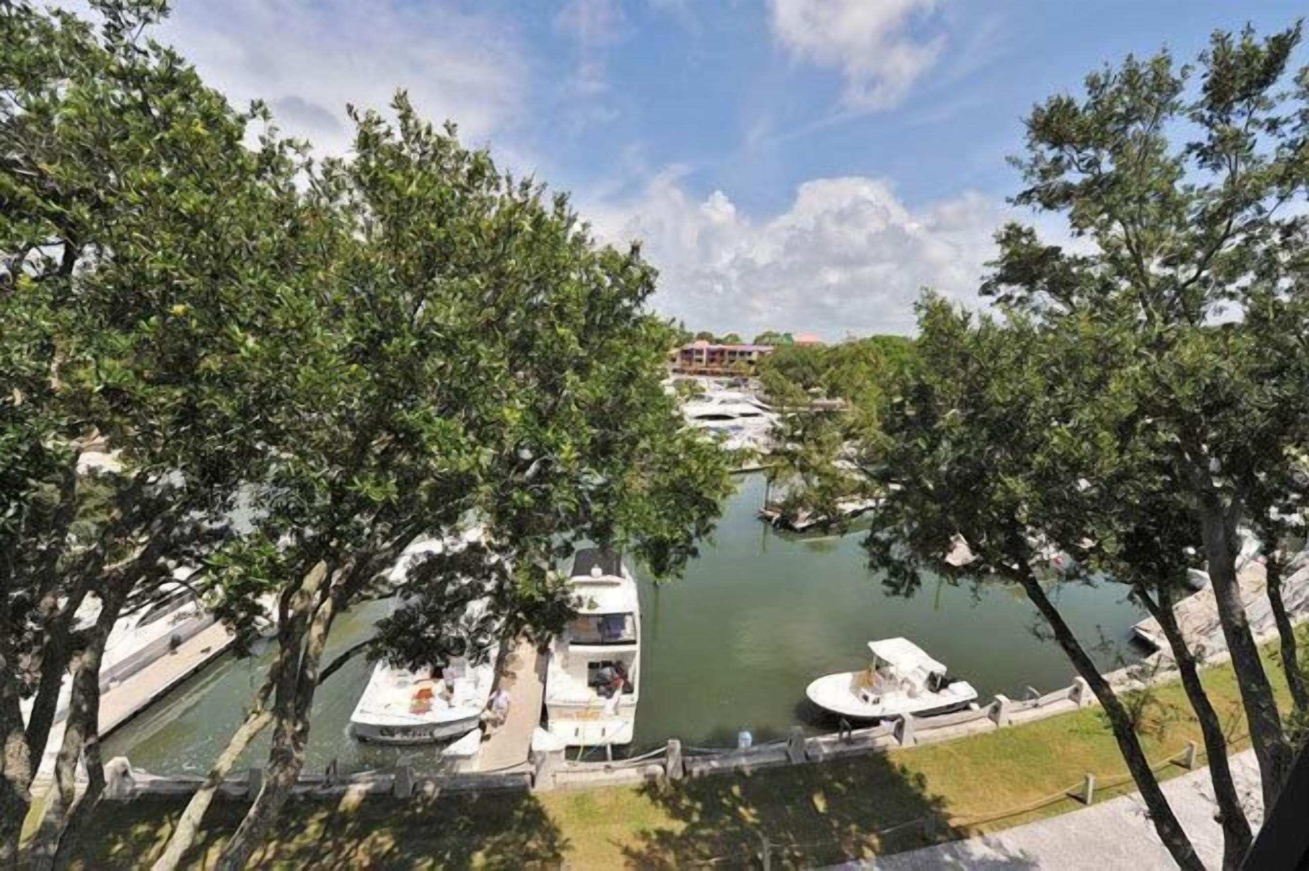 Beautifully Updated Villa w/ Private Balcony - Near Shops, Dining, & Golf