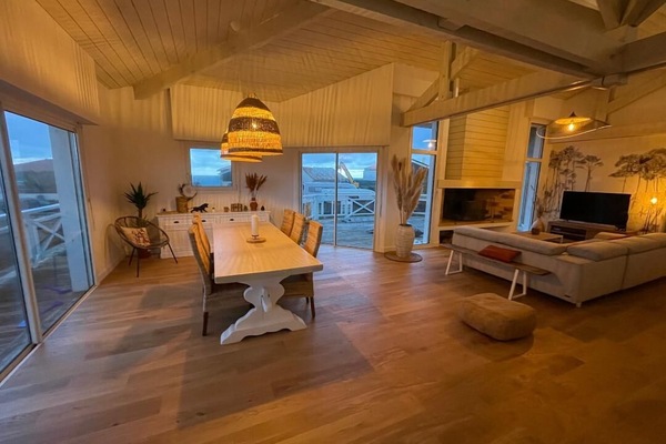 Smart-tv och eldstad