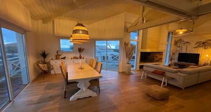 "La Villa Tchanquée " Dominant view of the Ocean & Pines