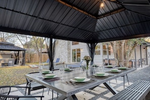 Outdoor dining