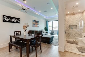 Interior - Modern 4 Bedroom Charmer w/ Rooftop Deck House #2 (Los Angeles)