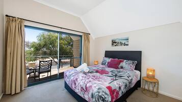 3 bedrooms, free WiFi, bed sheets