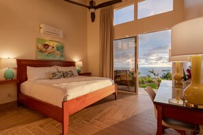 4 chambres, coffres-forts dans les chambres, bureau