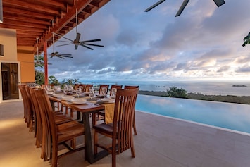 Amazing suset views! Hire one of our private chefs and dine under the stars.