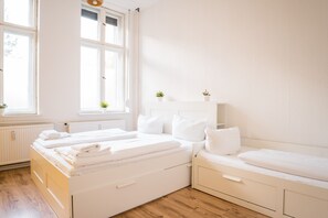 2 bedrooms, WiFi, bed sheets - 2-Bedroom Apartment in Berlin-Pankow (Berlin)