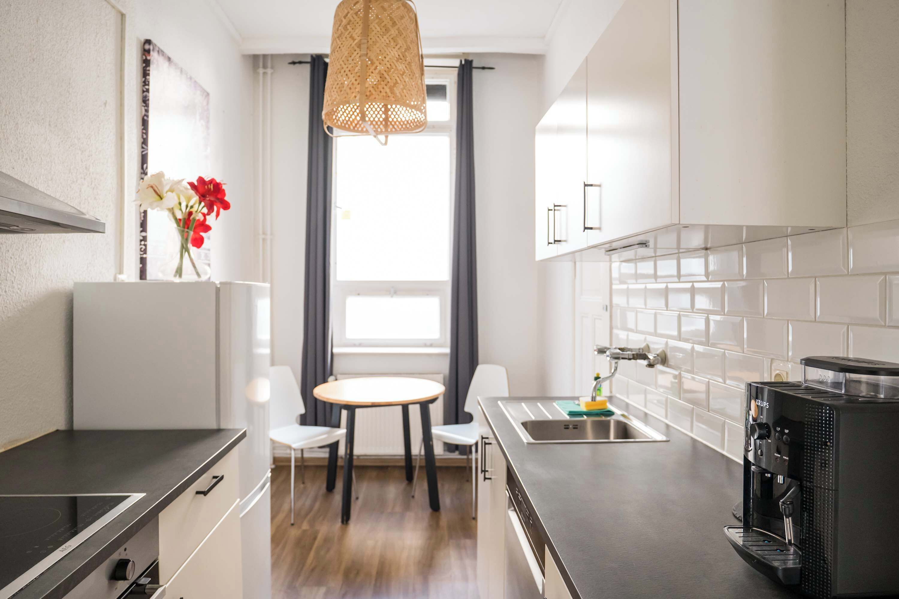 Fridge, stovetop, coffee/tea maker, toaster