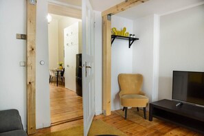 TV a schermo piatto, studio