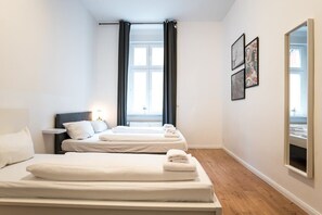 2 slaapkamers, een strijkplank/strijkijzer, wifi, beddengoed