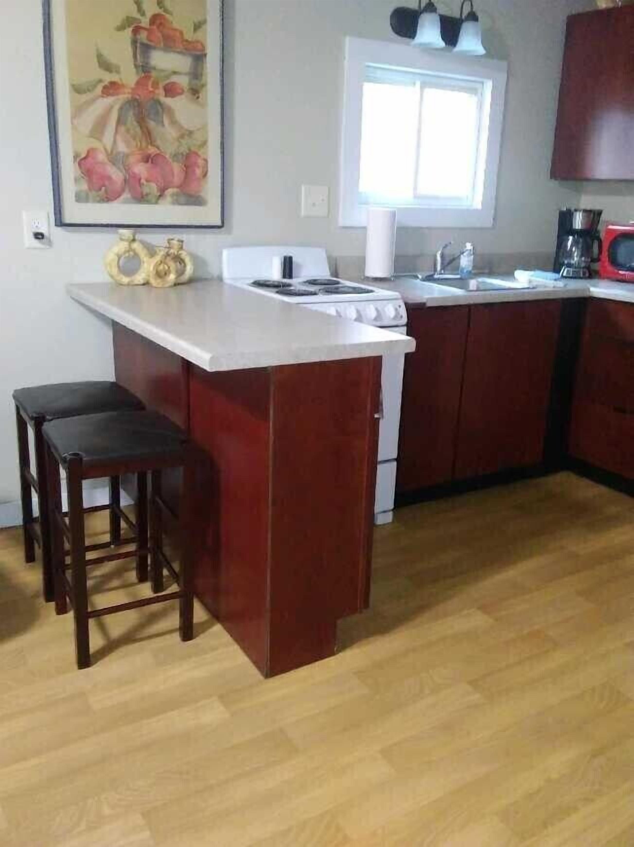 冰箱、微波炉、烤箱、炉灶