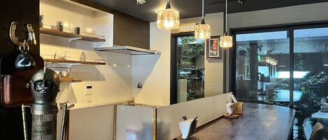 Family House | In-room dining