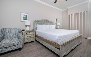 2 slaapkamers, een strijkplank/strijkijzer, gratis wifi, beddengoed