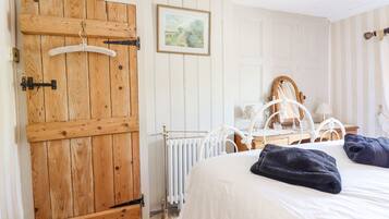 4 habitaciones, decoración personalizada y muebles diferentes