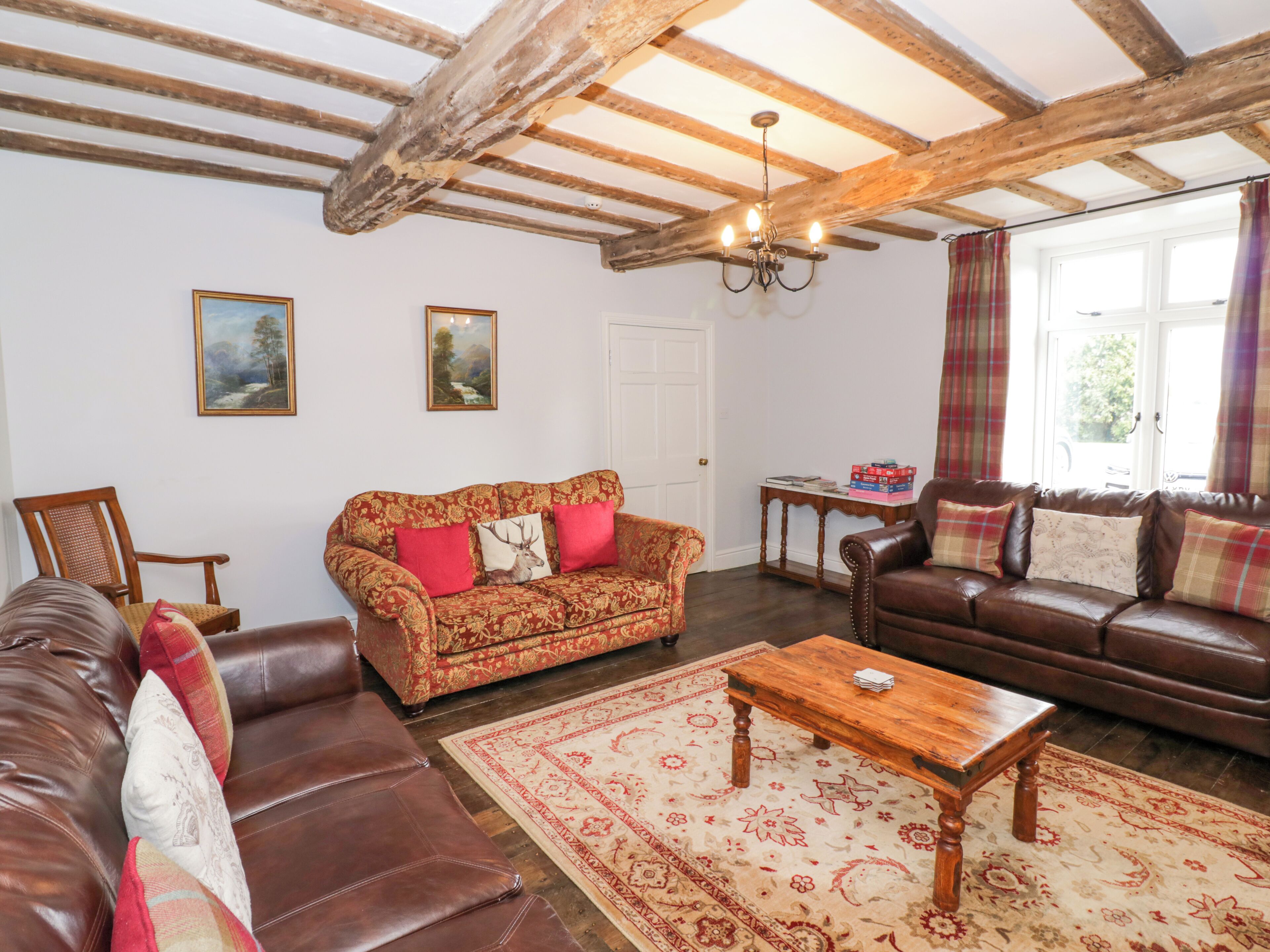 Cottage | Living area