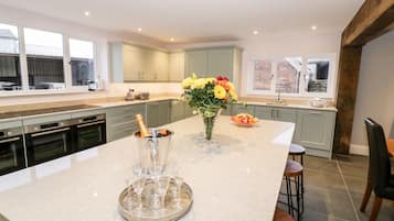 Cottage | Interior