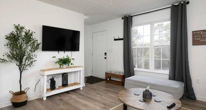 Modern Cozy 2 BR Farmhouse style Townhome with Two Private Baths