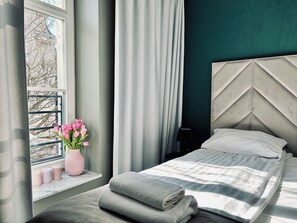 Egyptian cotton sheets, premium bedding, memory foam beds - Baltic Gdansk Old Town (Gdansk)