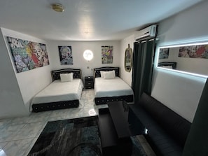 Honeymoon-Zimmer, Meerblick | 1 Schlafzimmer, kostenloses WLAN, Bettwäsche