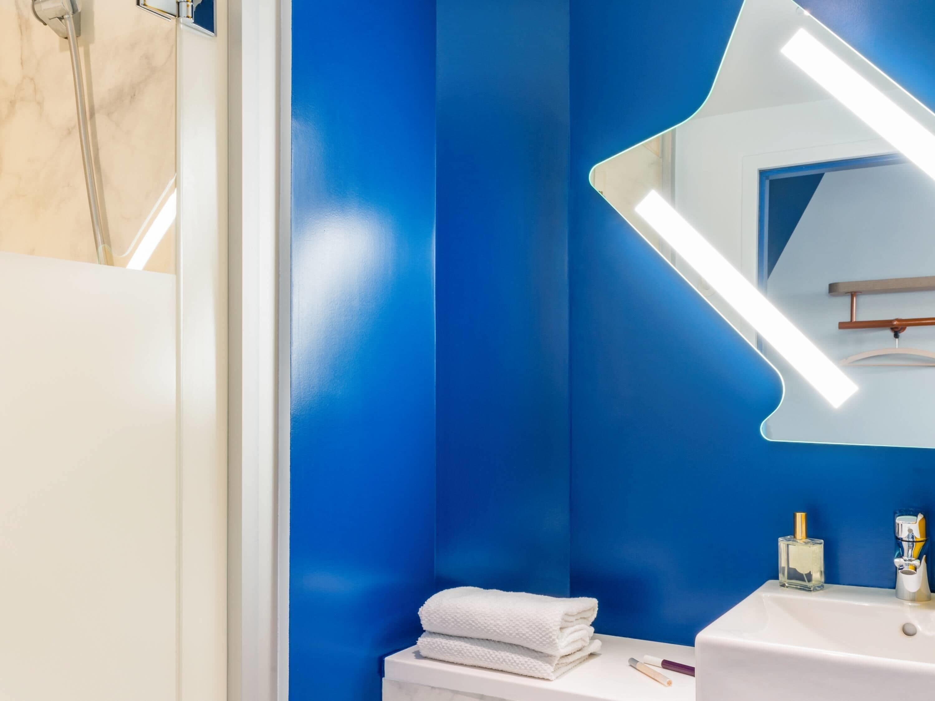 Standard Room, 1 Double Bed | Hypo-allergenic bedding, individually furnished, desk, laptop workspace