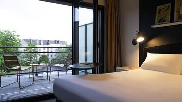 Ropa de cama de alta calidad y camas con pillow-top