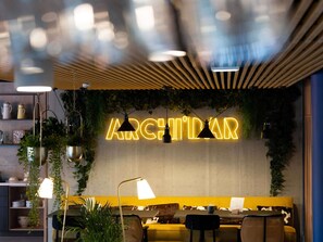 Bar (on property) - Ibis Styles Dreux Centre Gare (Dreux)