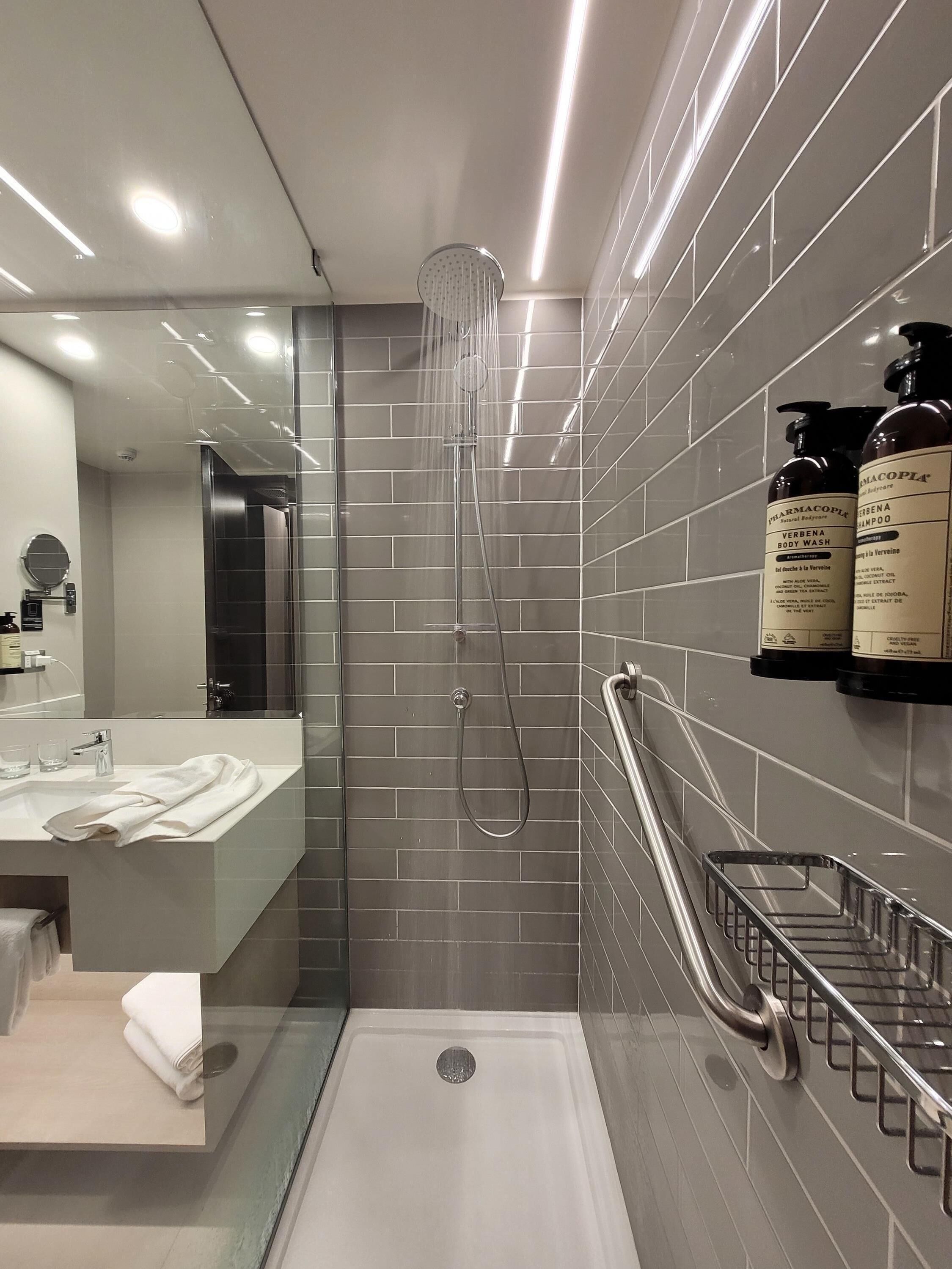 minibar, in-room safe, desk, laptop workspace