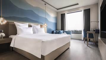 Superior Room, 1 King Bed | Minibar, in-room safe, desk, soundproofing