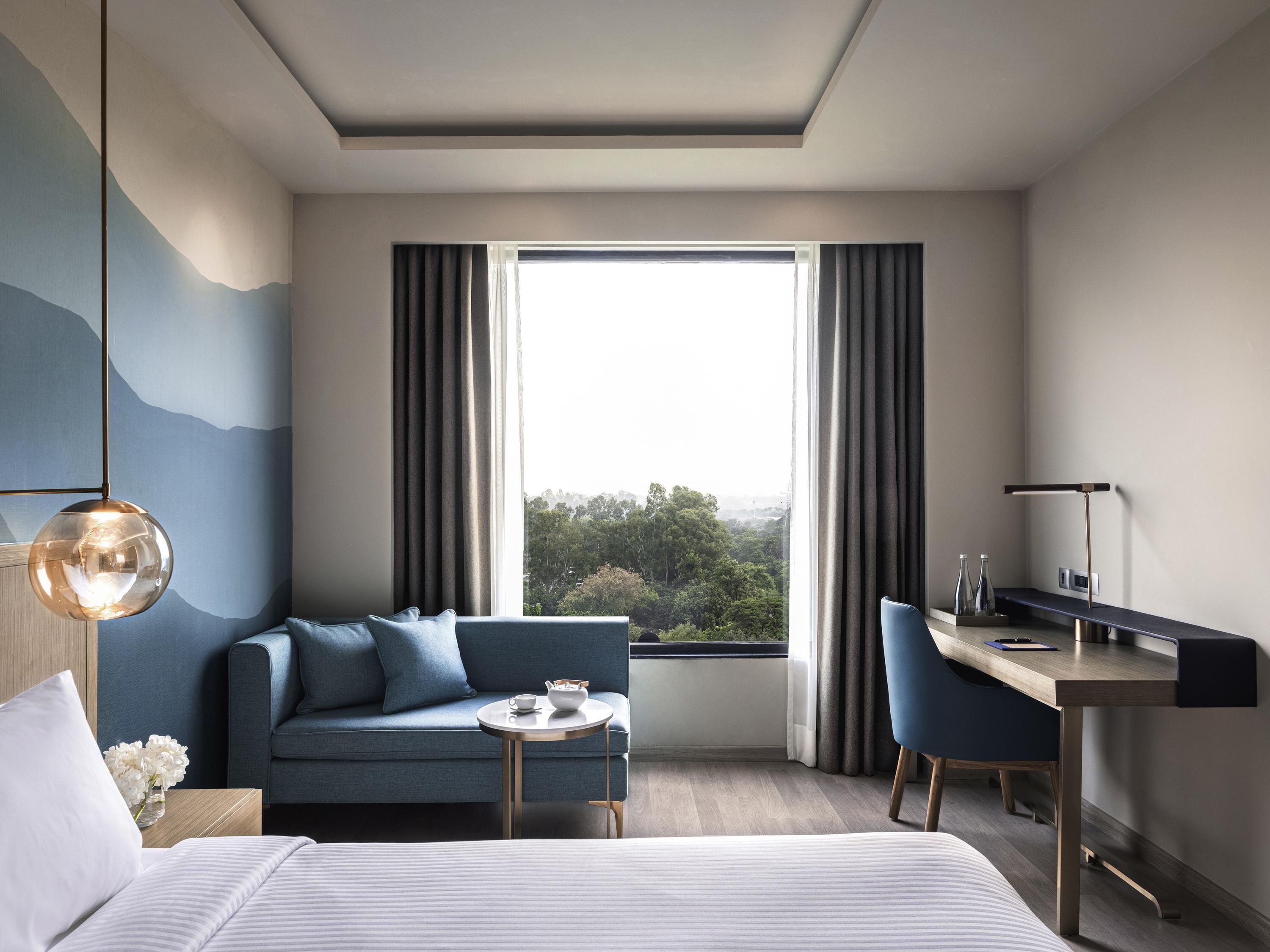 Habitació superior, 1 llit de matrimoni gran | Minibar, caixa forta a l'habitació i escriptori 