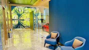 Sala de estar en el lobby