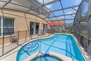 Beheizter Pool