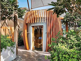 Salas de tratamiento para parejas, un sauna, baño turco